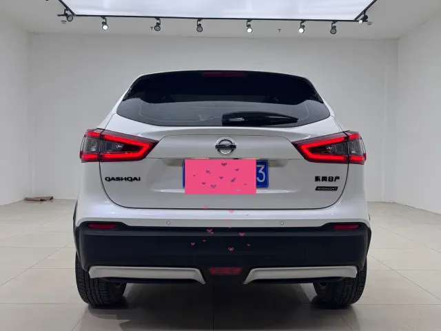 Nissan Qashqai — Фото автомобиля 5