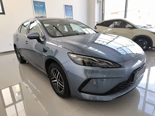 BYD Seal 05 DM-i — Фото автомобиля 3