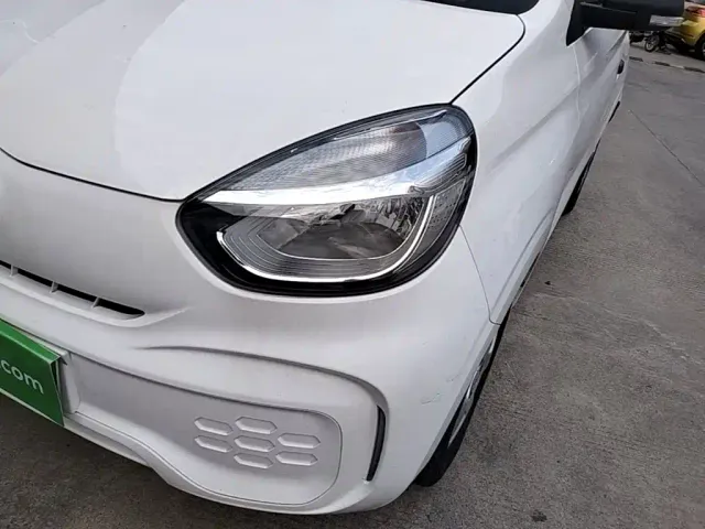 Roewe Clever — Фото автомобиля 17