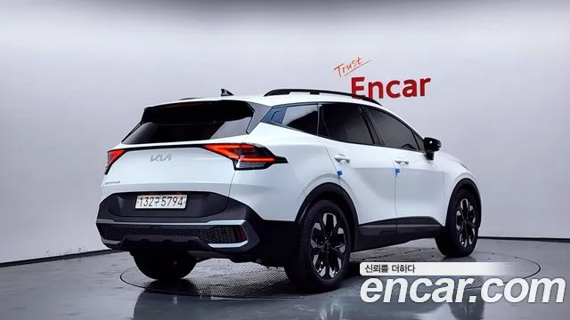 Kia Sportage Sportage 5-е поколение Дизель 2.0 2WD — Фото автомобиля 2