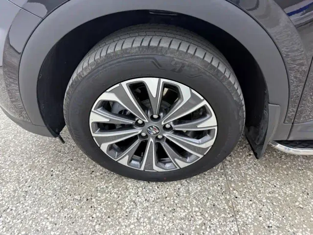 Buick Envision Plus — Фото автомобиля 14