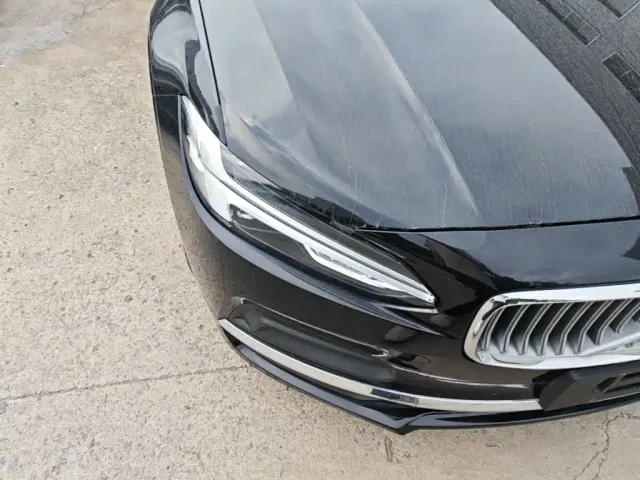 Volvo S90 — Фото автомобиля 10