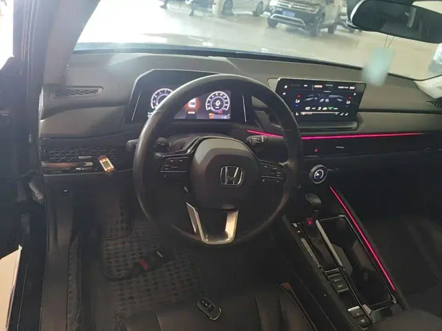 Honda Accord — Фото автомобиля 9