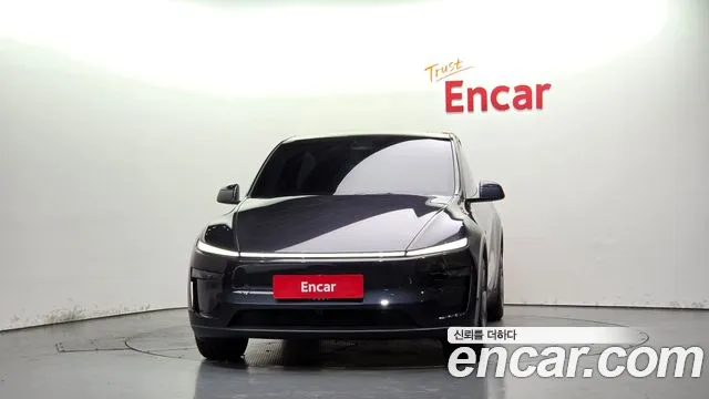 Tesla Model Y — Фото автомобиля 3
