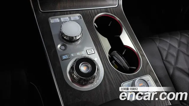 Genesis GV80 — Фото автомобиля 9