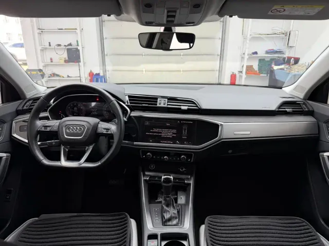 Audi Q3 — Фото автомобиля 10