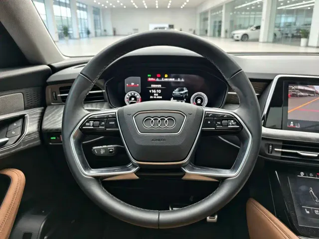 Audi Q6 — Фото автомобиля 7