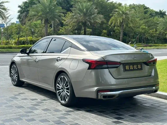 Nissan Teana — Фото автомобиля 9