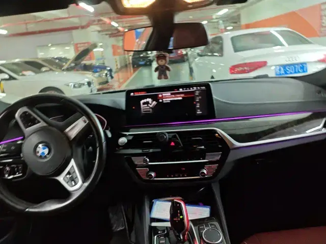 BMW 5 Series — Фото автомобиля 5