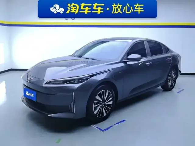 Фотография автомобиля — Changan Qiyuan A05