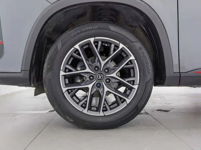 Changan CS75 Plus — Фото автомобиля 17