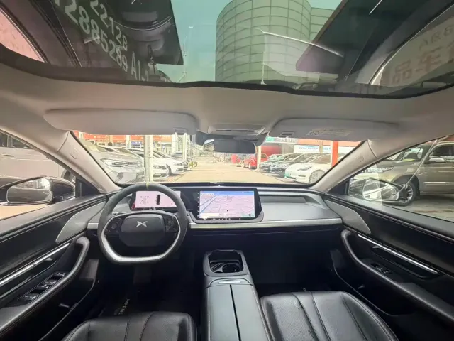 Xpeng P7 — Фото автомобиля 7