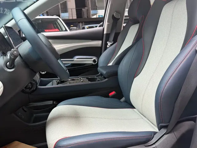 BYD Yuan PLUS — Фото автомобиля 7