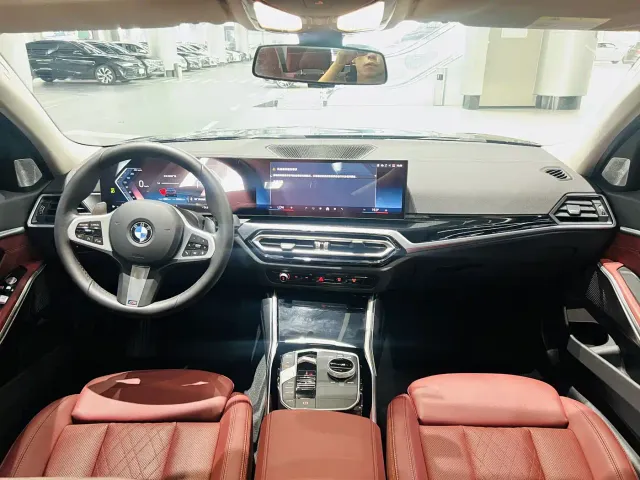 BMW 3 Series — Фото автомобиля 5