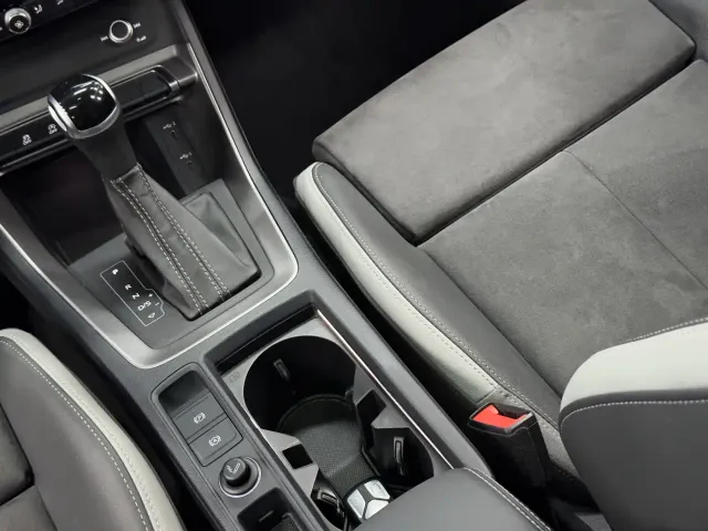 Audi Q3 — Фото автомобиля 10