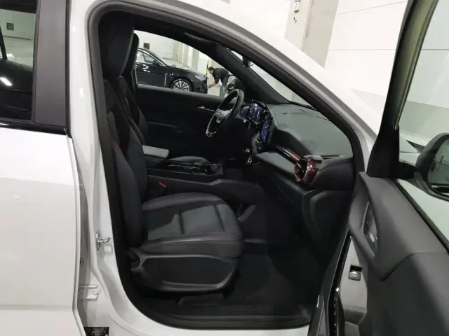 Chevrolet Equinox Plus — Фото автомобиля 23