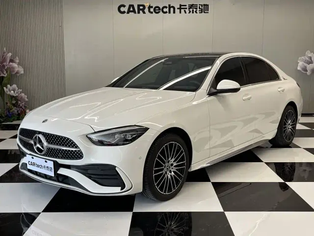 Фотография автомобиля — Mercedes-Benz C-Class