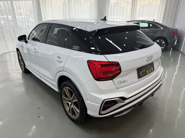 Audi Q2L — Фото автомобиля 4
