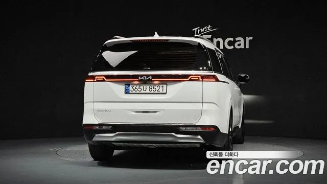 Kia Carnival 4th Gen — Фото автомобиля 4
