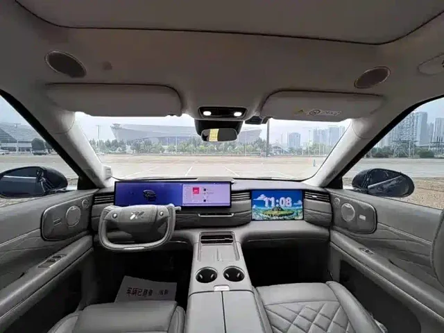 IM Motors LS9 — Фото автомобиля 11