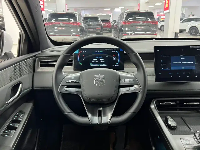 BYD Qin PLUS — Фото автомобиля 9