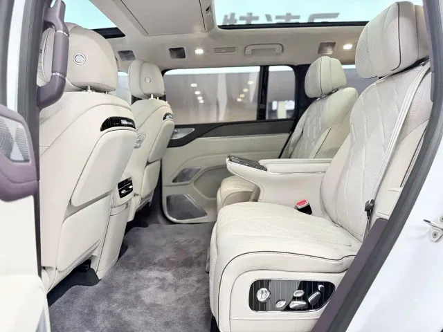 BYD U8L — Фото автомобиля 7