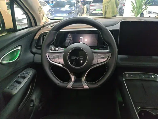 BYD Sealion 05 EV — Фото автомобиля 10