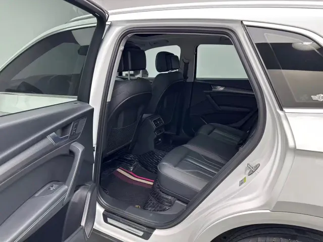 Audi Q5L — Фото автомобиля 6