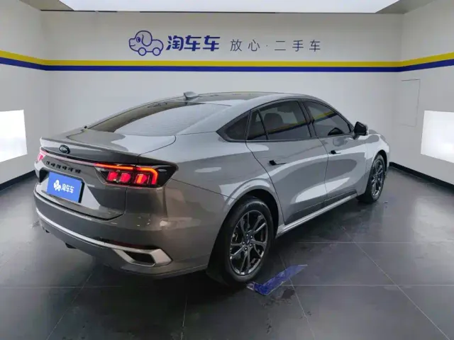 Ford Mondeo — Фото автомобиля 3