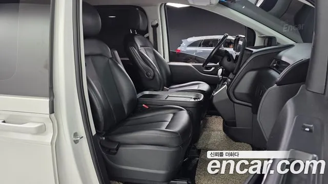 Hyundai Staria — Фото автомобиля 16