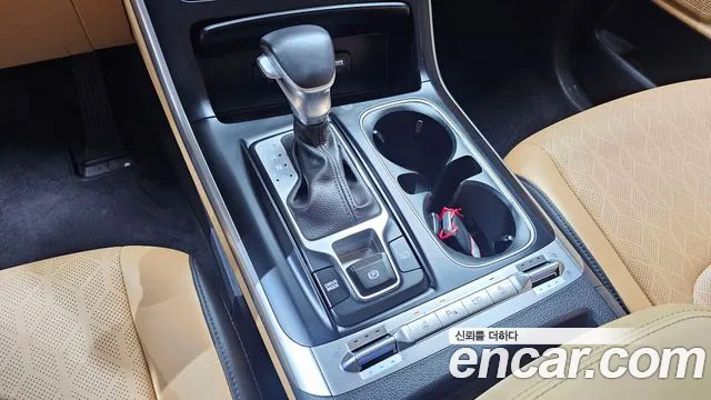 Kia Canival Carnival 4 поколение Дизель 9 мест Prestige — Фото автомобиля 9