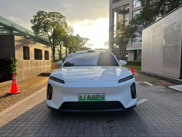 Nio ET5 Touring — Фото автомобиля 2