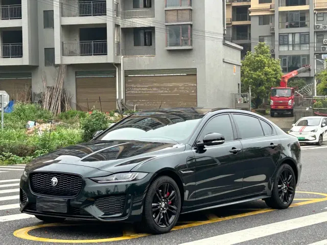 Фотография автомобиля — Jaguar XEL