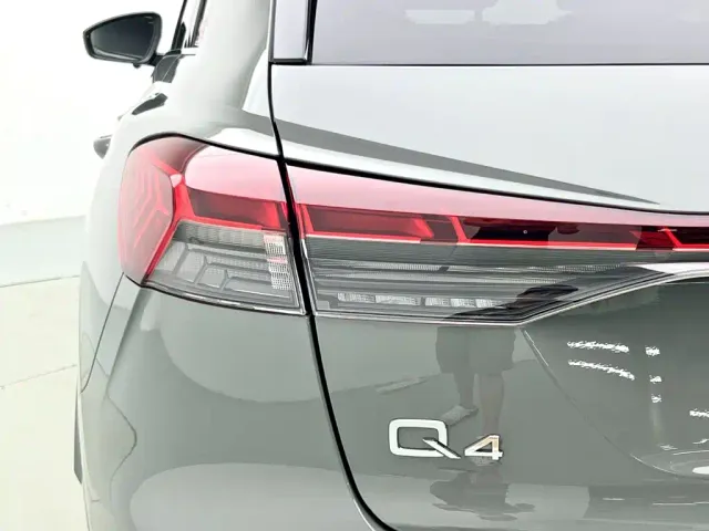 Audi Q4 e-tron — Фото автомобиля 3