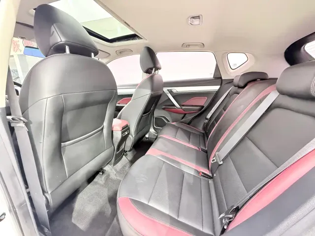 Geely Binyue — Фото автомобиля 8