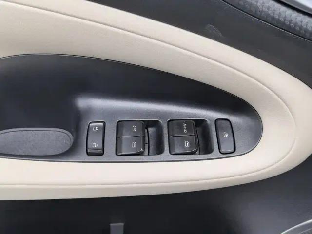 Wuling Bingo — Фото автомобиля 9