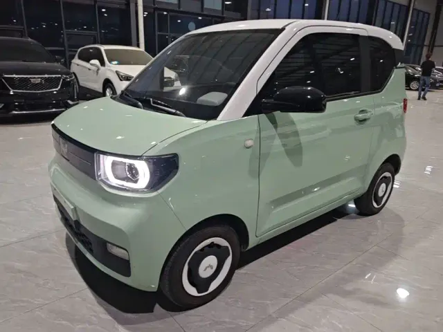 Фотография автомобиля — Wuling Hongguang Mini EV