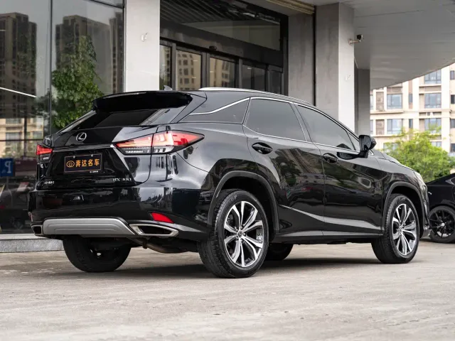 Lexus RX — Фото автомобиля 3