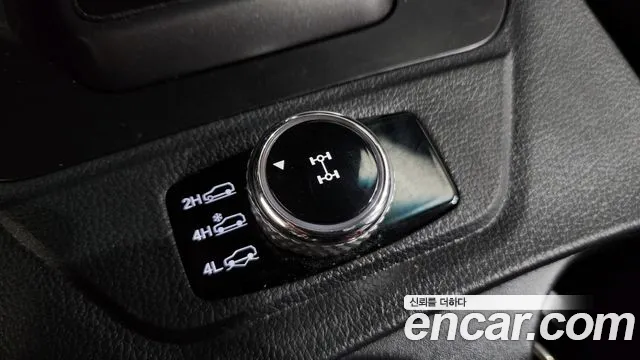 KG_Mobility_Ssangyong Rexton Новый Rexton Sport Дизель 2.2 4WD — Фото автомобиля 25