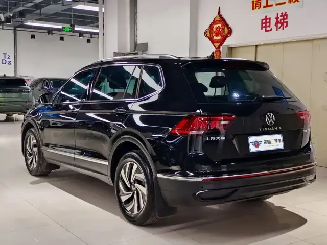 Volkswagen Tiguan L — Фото автомобиля 4