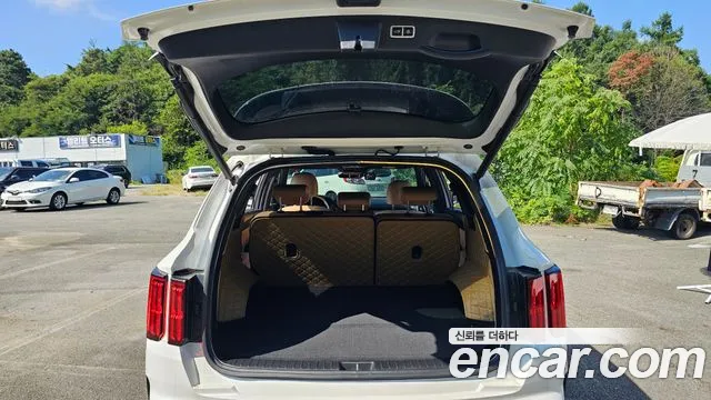 Kia Sorento Sorento 4-е поколение Дизель 2.2 2WD — Фото автомобиля 17