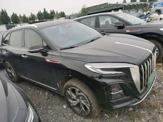 Hongqi HS3 PHEV — Фото автомобиля 3