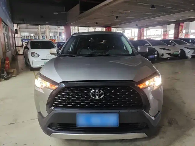 Toyota Corolla Cross — Фото автомобиля 2