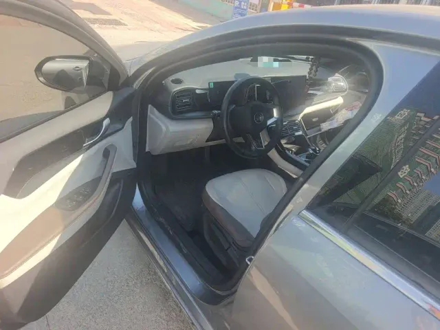 BYD Qin PLUS — Фото автомобиля 12