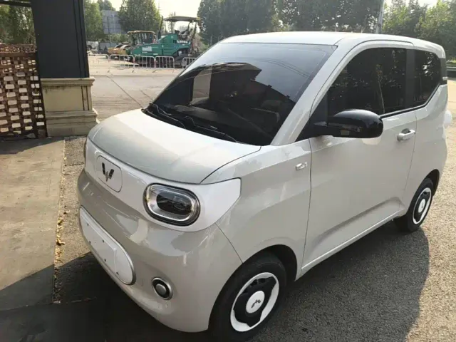 Фотография автомобиля — Wuling Hongguang Mini EV