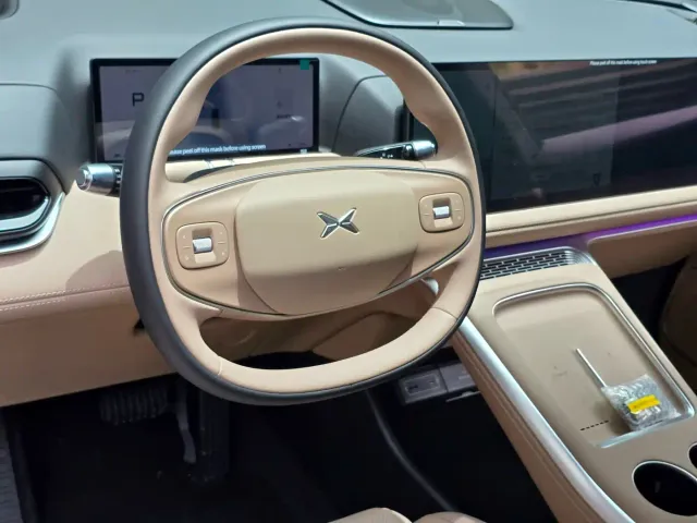 Xpeng G9 — Фото автомобиля 15