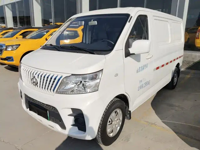 Фотография автомобиля — Changan Ruixing EM60