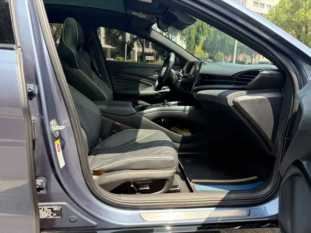 BYD Seal — Фото автомобиля 7