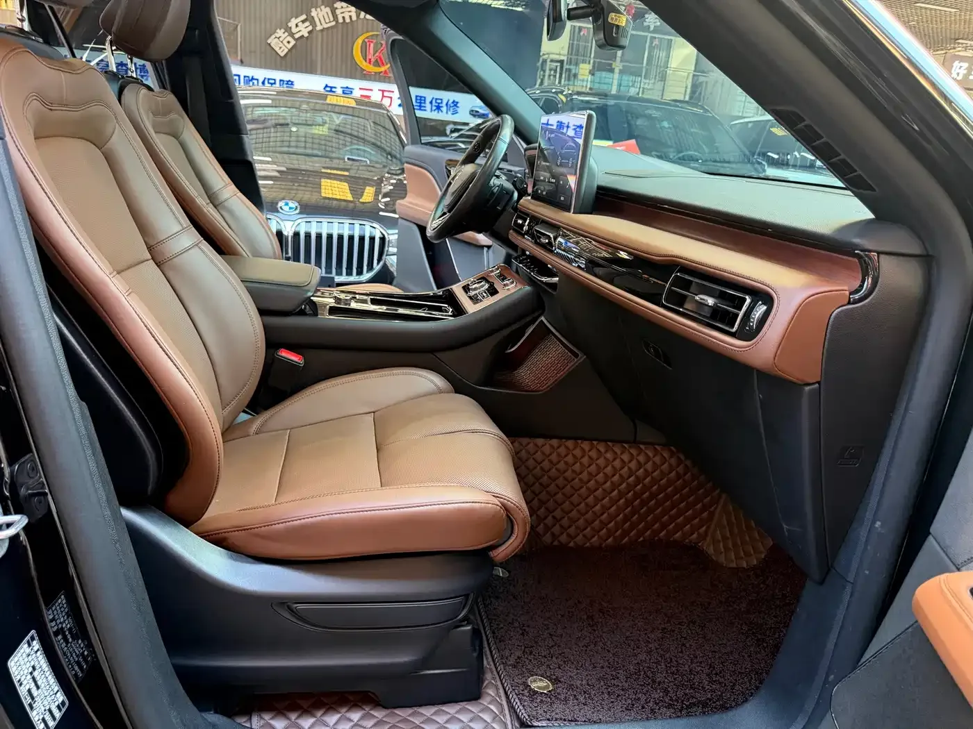 Lincoln Aviator 2021 3.0T V6 4WD Elegance Edition — Фото автомобиля 27
