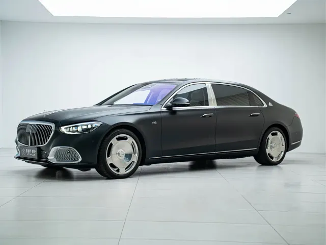 Фотография автомобиля — Mercedes-Benz Maybach S-Class